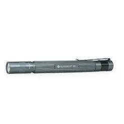 Laddbar ficklampa Q1R 550 Lumen